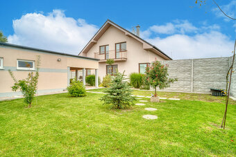 Na predaj rodinný dom s rozľahlým pozemkom v Kostolišti - 5