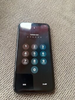 Predám iPhone XR 64 GB BLK veľmi dobrý stav +orig. balenie - 5