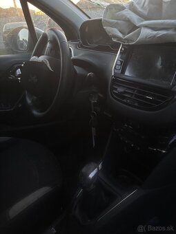 Predam/rozpredam Peugeot 208 1.6hdi - 5