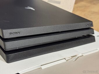 🎮 PS4 Pro 1TB – ako nová – top stav len 159 € - 5