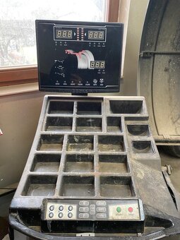 Vyvažovacka vyzuvacka ATH - 5