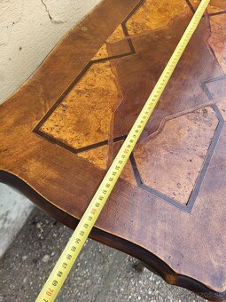 Starožitný odkladací stolík - 5