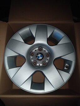 225/55 17 zimné + alu BMW. - 5