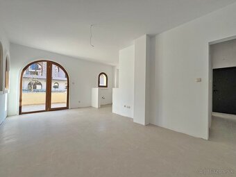 Jednoizbový apartmán v jednom z najatraktívnejších komplexov - 5