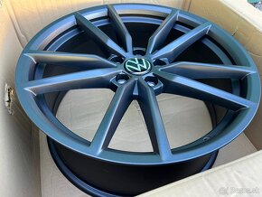 VW PASSAT alu kola 19" nové, originál VW - 5