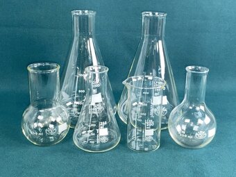 Laboratórne odmerné banky , banka, Simax - 5