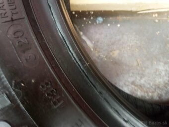 Predám 2ks zimné pneu.195/65R15 zeetex dezen 5,2mm - 5