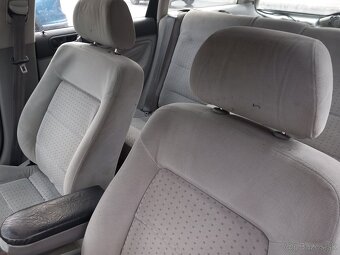 Predám Volkswagen Passat Combi 1.6 benzín - 5