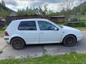 Predám Volkswagen Golf 4. - 5