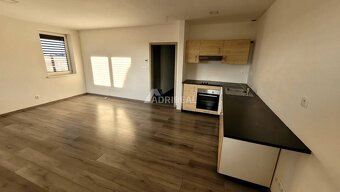 PREDAJ:3-izb. byt s balkónom;novostavba-Galanta;80m2;160.000 - 5