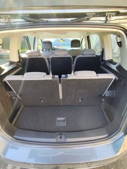 Volkswagen Touran - 5