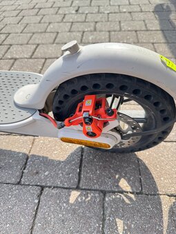 Elektrická kolobežka Xiomi 3 - 5