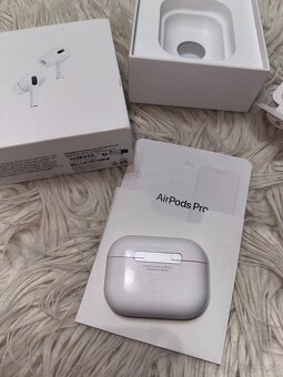 Apple AirPods Pro 2 - 5