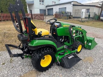 John Deere 1025r - 5