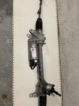 BMW G11,G12,G30,G31 servořizení 6896843 - 5