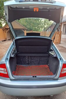 škoda octavia tour 1.6 Benzin (2009) - 5