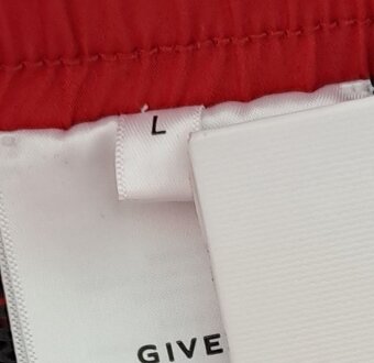 GIVENCHY PLAVKY 1 - 5
