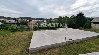 STAVEBNÝ POZEMOK SO STAVEBNÝM POVOLENÍM, 502 M2, LUKAVICA - 5