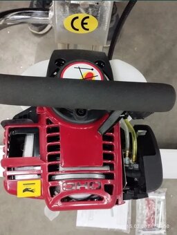 Benzínová vibračná lišta 2 metry AGM-POL motora HONDA GX35 - 5