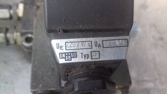 Predám hydraulický agregát - 5