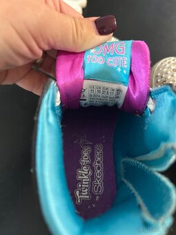 Predám vysoké blikacie tenisky Skechers, - 5