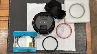 SONY FE 28-70mm f/3,5-5,6 OSS určený pre FF a APS-C - 5