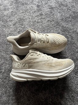 20x Dámské běžecké sportovní boty Hoka - 5