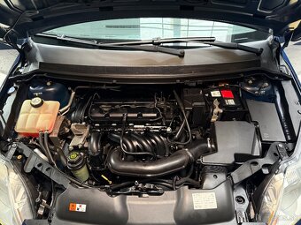 Predám Ford Focus combi 2 facelift - 5