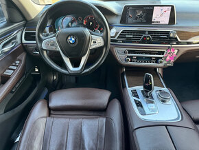 BMW Rad 7 730d xDrive A/T AKONTACIA OD 0% - 5