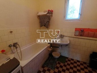 Starší 4-izbový rodinný dom s veľkou záhradou, Malé... - 5