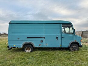 Mercedes Vario - 5