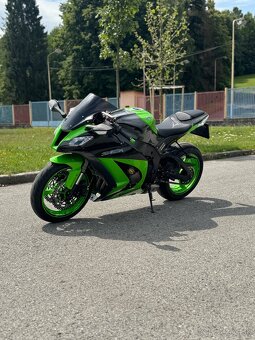 Kawasaki ninja ZX10R 2012 - 5