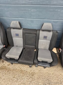 Predám komplet sadu sedadiel Volkswagen Golf 4 kombi - 5
