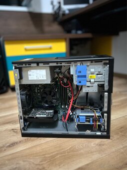 Stolový počítač Dell - 5