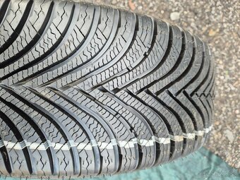 Nepoužitá zimní kola r17 Vw Golf Michelin - 5