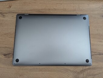 MacBook Pro 16 i9, 16Gb, 1TB - 5