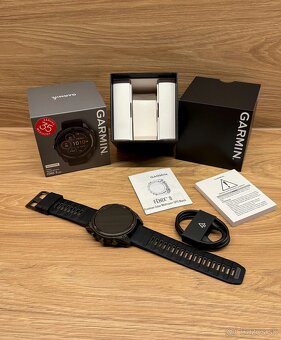 Garmin Fenix 8 51mm Sapphire Solar Carbon Grey - nové - 5