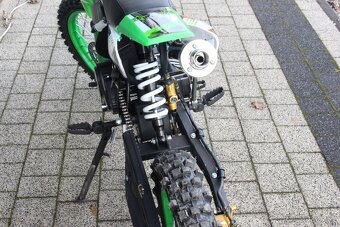 Predám Pitbike 125 cm3 zelený na kolesách 17"/14" - 5