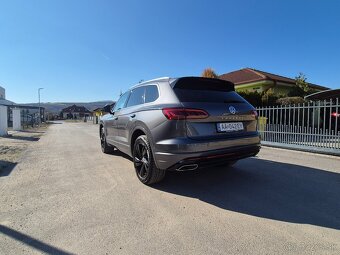 Touareg R-line, 210kw, 98.000km, vzduch, panorama - 5