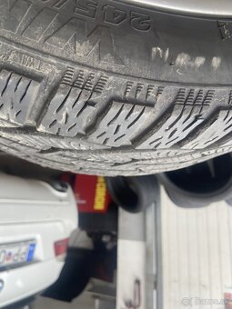 Zimné pneu 245/40 R18 - 5