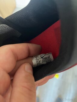 Vysoke nepremokave Lotto a kopacky Nike - 5