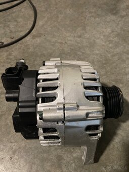Predám alternátor na kia ceed 1.6 crdi - 5