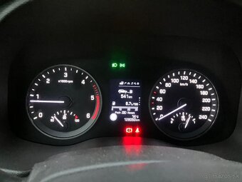 Hyundai Tucson 2.0 CRDi 4x4, 2015, 130 000 km, dobrý stav - 5