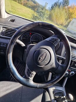 Rozpredam Subaru Forester 2.0D rv 2011 - 5