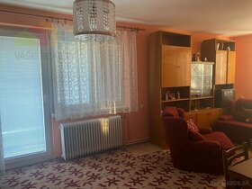REZERVOVANÉ - Veľký, slnečný 3 izbový tehlový byt v obci Pru - 5