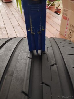 285 40 R20 Continental letni 5mm - 5