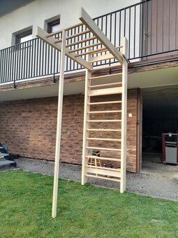 Rebriny s lezeckou stenou - 5