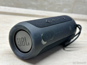 JBL Flip 3 Stealth Edition - 5