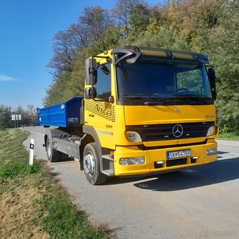 Predám Mercedes-Benz Atego 1324, hákový nosič - 5
