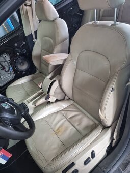 Škoda superb 2 interiér - 5